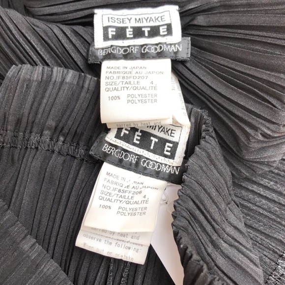 Issey Miyake Fete Fully Pleated Black Blazer and Pant Suit - Picture 13 of 13